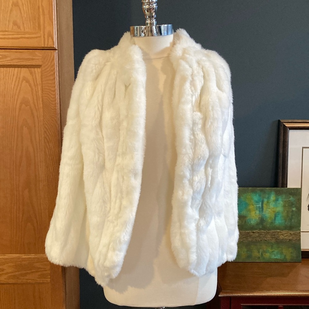 Elegant White Faux Fur Panelled Cape